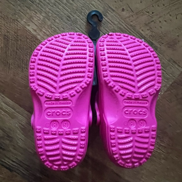 Toddler Crocs - Picture 2 of 3